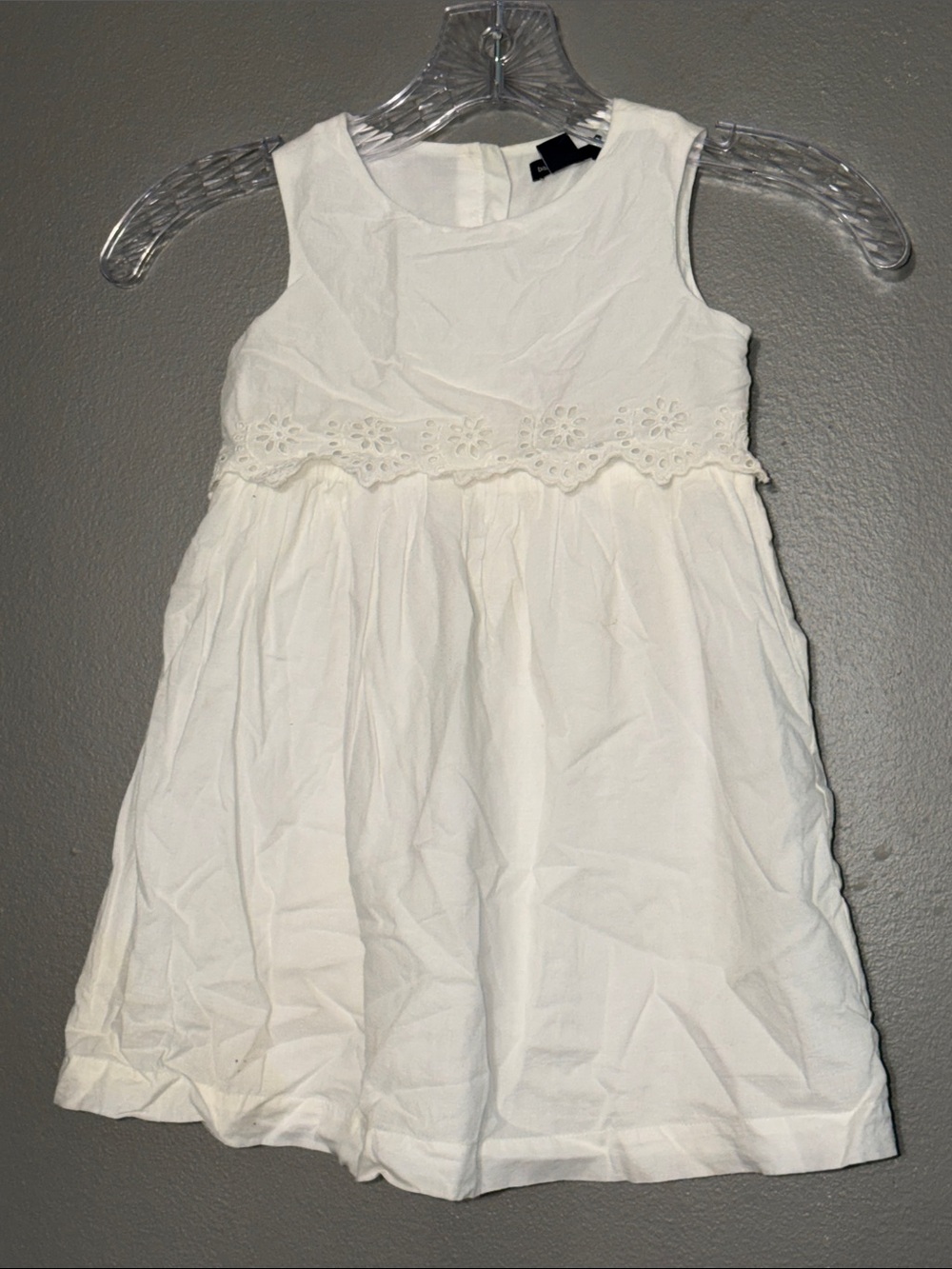 NWT Baby Gap Toddler Girls 4T White Eyelet Lace Swiss Dot Dress Sleeveles